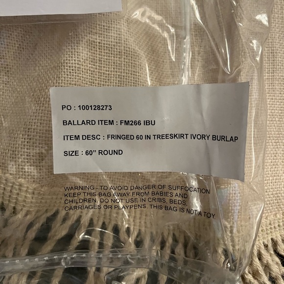 Ballard Designs - Fringe Burlap Treeskirt - 60 inch round‎ - Picture 5 of 6